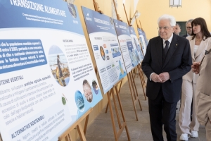 Il Presidente Sergio Mattarella con Anna Maria Bernini, Ministro dell’Università e della ricerca in occasione del convegno per il quarantesimo anniversario di costituzione della Fondazione Marevivo, e della giornata mondiale della biodiversità
