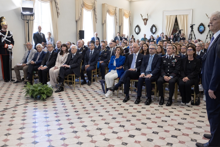 Il Presidente Sergio Mattarella con Anna Maria Bernini, Ministro dell’Università e della ricerca in occasione del convegno per il quarantesimo anniversario di costituzione della Fondazione Marevivo, e della giornata mondiale della biodiversità


