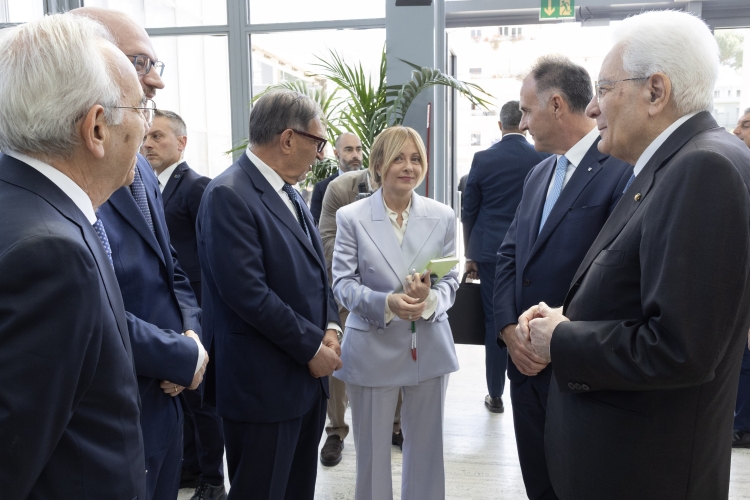 Il Presidente della Repubblica Sergio Mattarella con Ignazio La Russa, Presidente del Senato della Repubblica,Lorenzo Fontana, Presidente della Camera dei deputati, Giorgia Meloni, Presidente del Consiglio dei Ministri, Giovanni Amoroso, Presidente della Corte costituzionale, e con Emanuele Orsini, Presidente di Confindustria