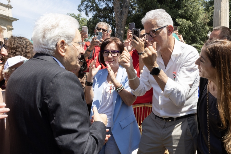 Il Presidente Sergio Mattarella  in occasione dell’apertura alle fasce deboli della popolazione in occasione della Festa nazionale della Repubblica 
