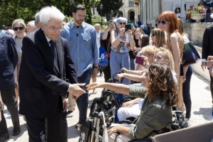 Il Presidente Sergio Mattarella  in occasione dell’apertura alle fasce deboli della popolazione in occasione della Festa nazionale della Repubblica 
