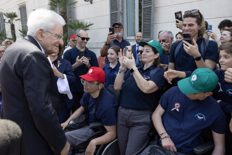 Il Presidente Sergio Mattarella  in occasione dell’apertura alle fasce deboli della popolazione in occasione della Festa nazionale della Repubblica 
