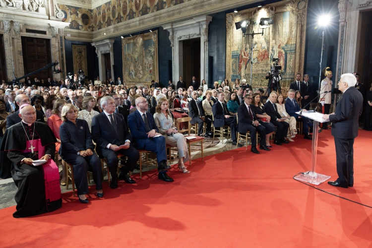 Il Presidente Sergio Mattarella interviene  durante il Concerto in onore del Corpo diplomatico eseguito dall’Orchestra del Teatro dell’Opera di Roma, in occasione della Festa della Repubblica