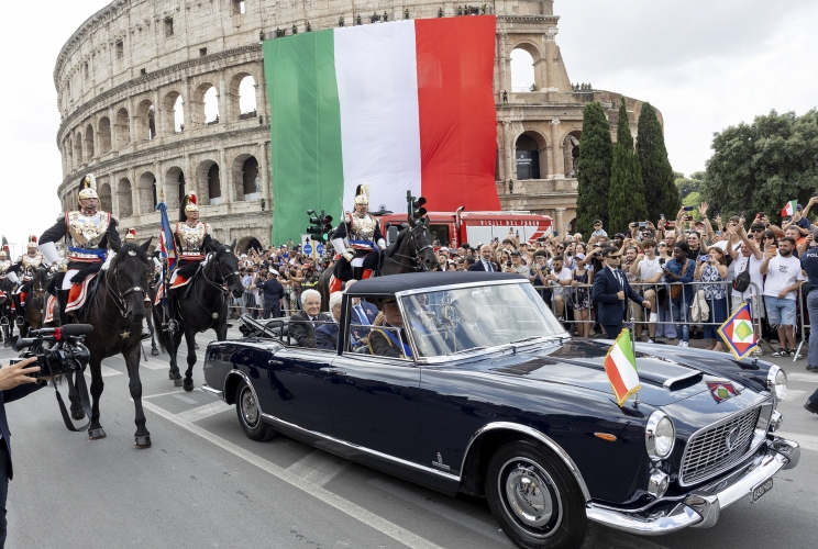 Il Presidente Sergio Mattarella alla Parrata militare