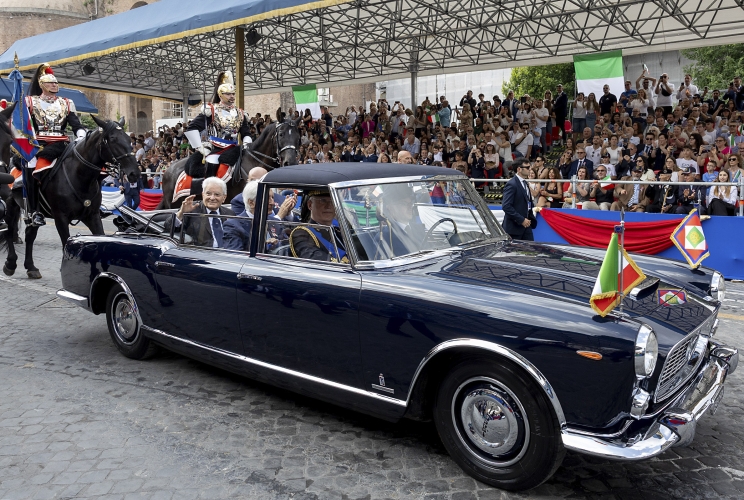 Il Presidente Sergio Mattarella alla Parrata militare