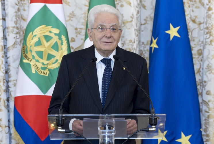 Il Presidente Sergio Mattarella rivolge il suo indirizzo di saluto in occasione dell'incontro con una rappresentanza di Carabinieri, nel 212° anniversario di fondazione dell’Arma 
