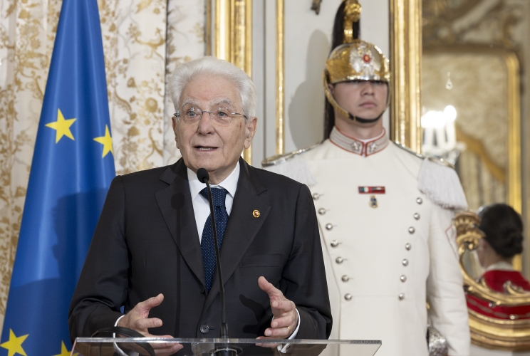 Il Presidente Sergio Mattarella nel corso delle dichiarazioni alla stampa