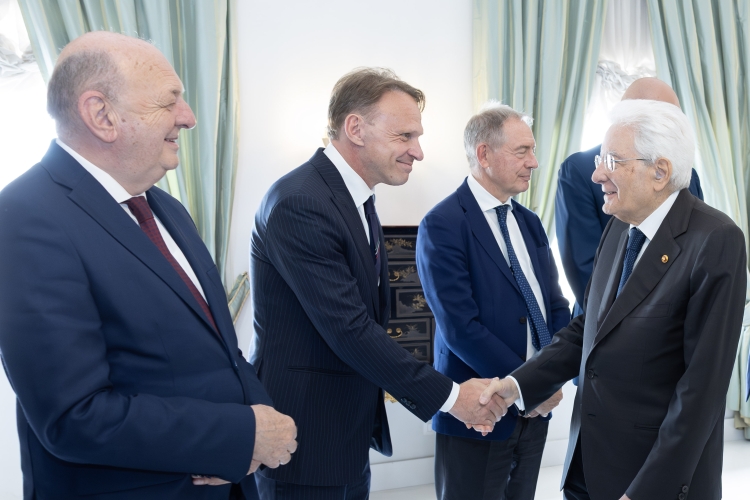 Il Presidente Sergio Mattarella con Francesco Lollobrigida Ministro dell’Agricoltura, della Sovranità Alimentare e delle Foreste e con Gilberto Pichetto Fratin Ministro dell’Ambiente e della Sicurezza energetica
