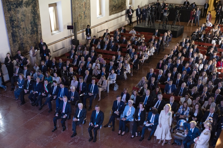 Il Presidente della Repubblica Sergio Mattarella con di S.M. Felipe VI, Re di Spagna e di S.E. il Signor Antonio José Seguro, Presidente della Repubblica Portoghese, in occasione del XIX Simposio COTEC
