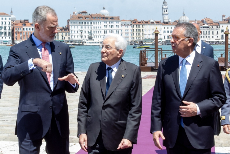 Il Presidente Sergio Mattarella con S.M. Felipe VI, Re di Spagna  S.E. Antonio José Seguro, Presidente della Repubblica Portoghese, a Venezia, in occasione del XIX Simposio COTEC
