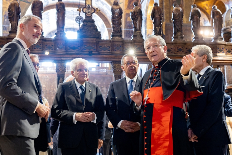 Il Presidente Sergio Mattarella con S.M. Felipe VI, Re di Spagna e  Antonio José Seguro, Presidente della Repubblica Portoghese, nella Basilica di San Marco