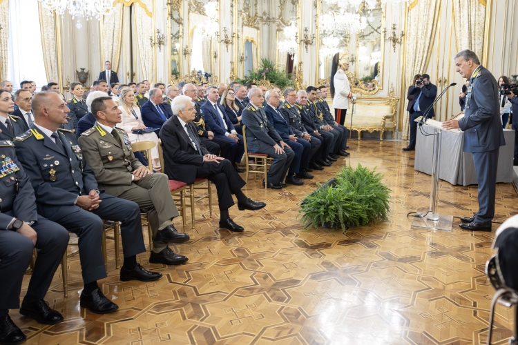 Il Presidente della Repubblica Sergio Mattarella in occasione dell'incontro con una rappresentanza della Guardia di Finanza, in occasione del 252° anniversario della costituzione del Corpo   
