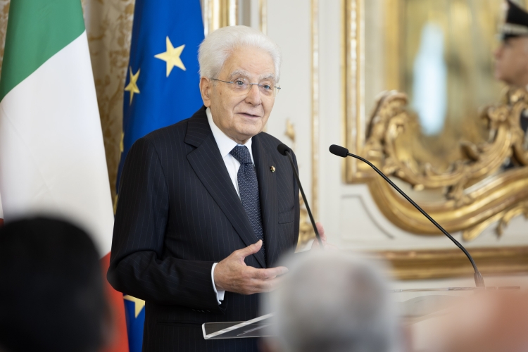 Il Presidente della Repubblica Sergio Mattarella in occasione dell'incontro con una rappresentanza della Guardia di Finanza, in occasione del 252° anniversario della costituzione del Corpo   

