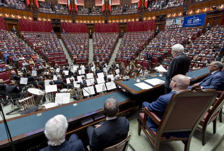 Il Presidente Sergio Mattarella rivolge il suo indirizzo di saluto in occasione dell'intervento alla seduta solenne di Camera e Senato per gli 80 anni dell’apertura dei lavori dell’Assemblea Costituente