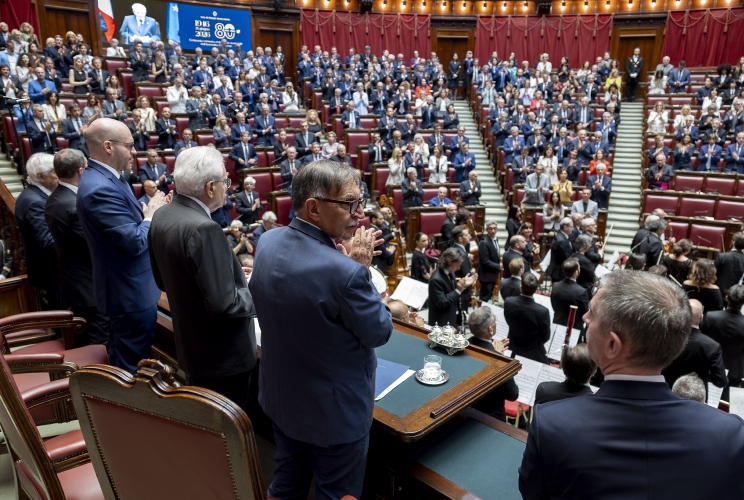 Il Presidente Sergio Mattarella rivolge il suo indirizzo di saluto in occasione dell'intervento alla seduta solenne di Camera e Senato per gli 80 anni dell’apertura dei lavori dell’Assemblea Costituente