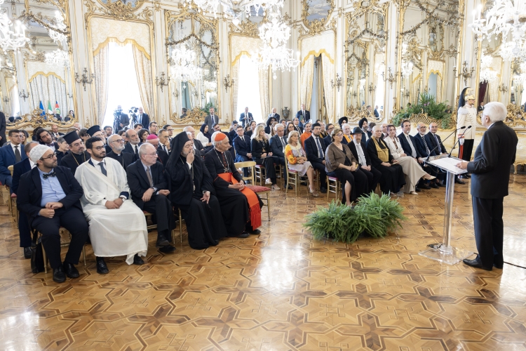 Il Presidente della Repubblica Sergio Mattarella in occasione dell'incontro con i rappresentanti delle comunità religiose in occasione della sottoscrizione del Patto “la via italiana del dialogo interreligioso”
