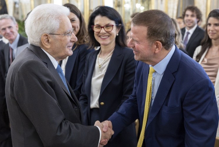 Il Presidente Sergio Mattarella con Tilman Joseph Fertitta, Ambasciatore americano a Roma, in occasione dell'ncontro con il Direttivo della Commissione “Fulbright" - Commissione per gli Scambi 
Culturali tra Italia e Stati Uniti