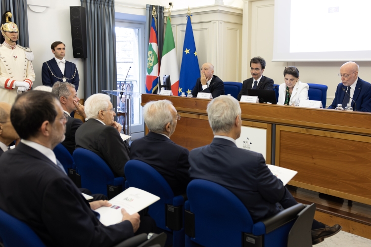 Il Presidente Sergio Mattarella in occasione della cerimonia del trentesimo anniversario dell’inaugurazione dell’Archivio Storico della Presidenza della Repubblica 
