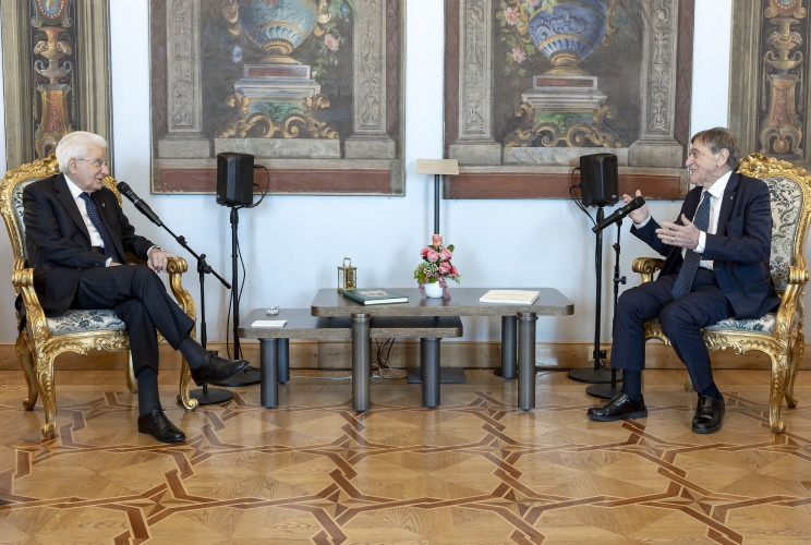 Il Presidente Sergio Mattarella con Giorgio Benvenuto, Presidente della Fondazione Bruno Buozzi, unitamente a una delegazione