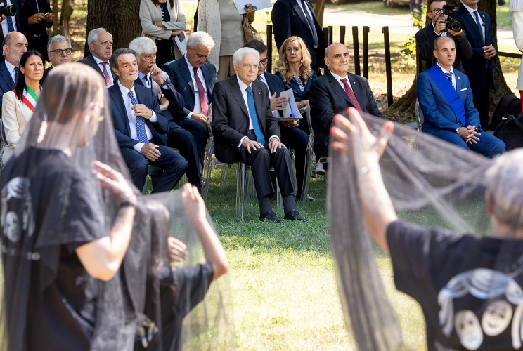 Il Presidente Sergio Mattarella in occasione del 50° anniversario dell’incidente industriale dell’ICMESA (Industrie Chimiche Meda Società Azionaria)