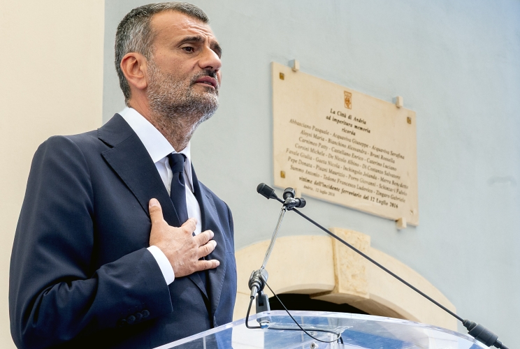 L'intervento del Presidente della Regione Puglia, Antonio De Caro, durante la cerimonia di commemorazione delle vittime dell’incidente ferroviario di Andria-Corato