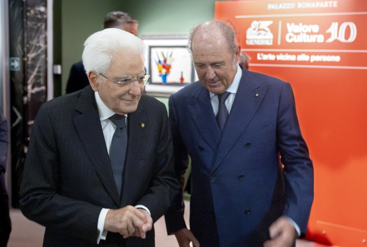 Il Presidente Sergio Mattarella con Philippe Donnet, Amministratore delegato di Generali, in occasione dell'inaugurazione della mostra “Novecento italiano – opere dalla collezione Generali”