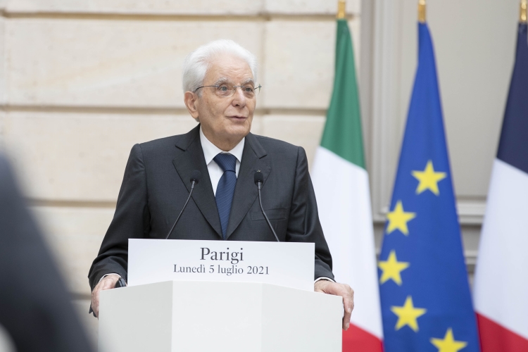 Il Presidente della Repubblica Sergio Mattarella durante le dichiarazioni alla stampa