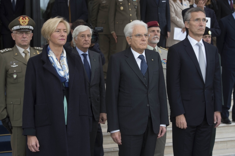 Il Presidente Sergio Mattarella con il Segretario generale della NATO, 