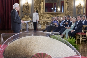 Il Presidente Sergio Mattarella rivolge il suo indirizzo di saluto in occasione dell'incontro con i componenti dell’Associazione Stampa Parlamentare, i Direttori dei quotidiani e delle agenzie giornalistiche e i giornalisti accreditati presso il Quirinale per la consegna del Ventaglio da parte dell’Associazione Stampa Parlamentare