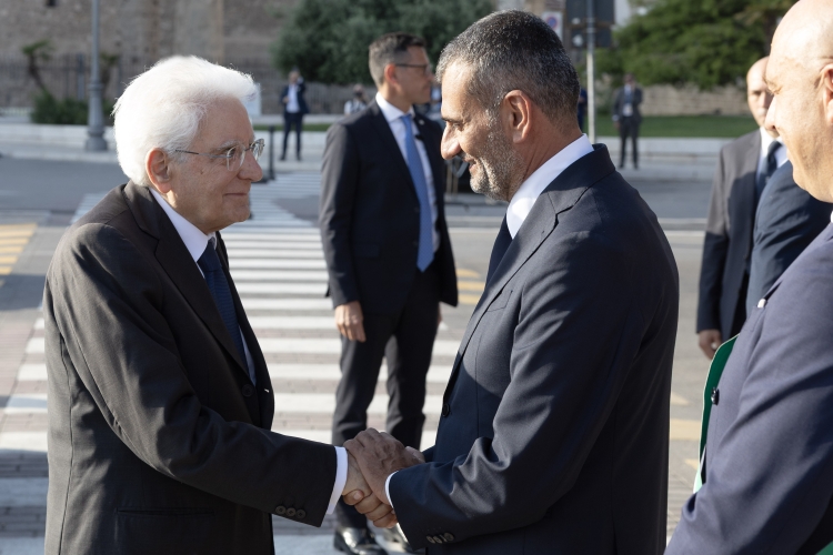 Il Presidente della Repubblica Sergio Mattarella a Taranto accolto da Antonio Decaro, Presidente della Regione Puglia, in occasione della cerimonia di apertura dei XX Giochi del Mediterraneo Taranto 2026  

