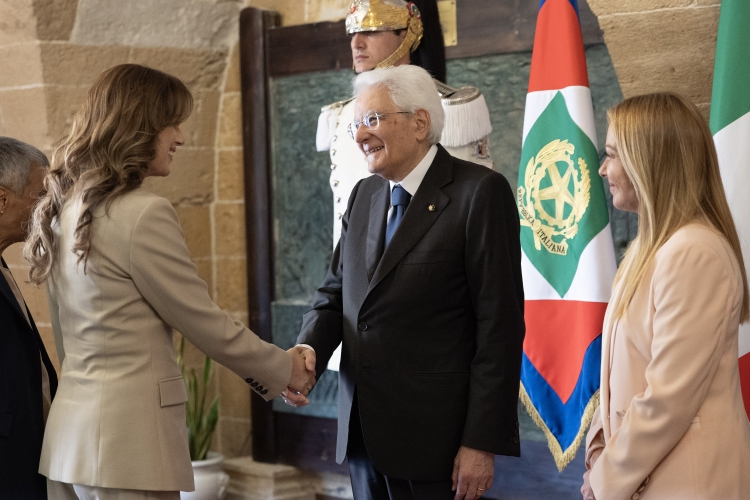Il Presidente della Repubblica Sergio Mattarella accoglie Albulena Haxhiu Presidente ad interim del Kosovo in occasione della cerimonia di apertura dei XX Giochi del Mediterraneo Taranto 2026  
