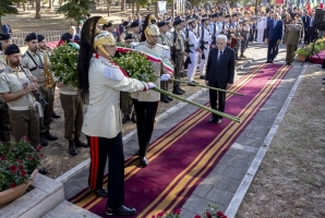 Il Presidente Sergio Mattarella in occasione della deposizione di una corona d’alloro al Parco della Resistenza, in occasione dell’83° anniversario della Difesa di Roma