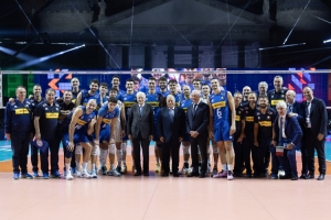 Il Presidente della Repubblica Sergio Mattarella con la nazionale italiana di pallavolo

