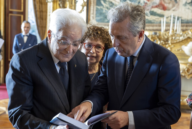 Il Presidente Sergio Mattarella con Javier Cremades, Presidente della World Jurist Association (WJA) e della World Law Foundation (WLF)