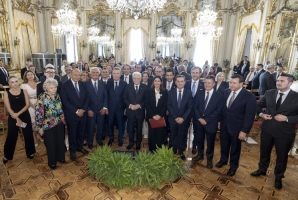 Il Presidente Sergio Mattarella al termine dell'incontro con una delegazione della World Jurist Association e della World Law Foundation