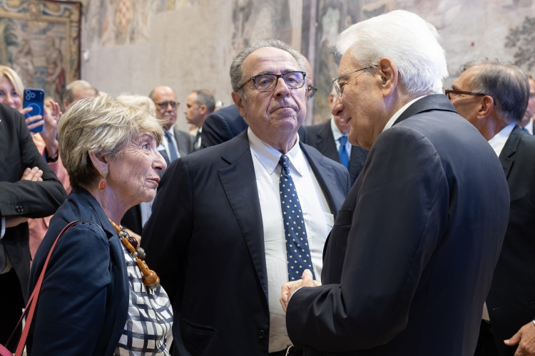 Il Presidente della Repubblica Sergio Mattarella con Gabriella Ciampi e Claudio Ciampi, figli del Presidente emerito della Repubblica Carlo Azeglio Ciampi in occasione della cerimonia di commemorazione 
