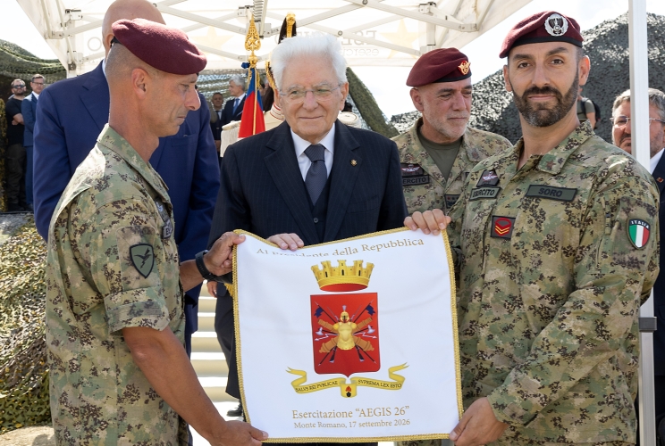 Il Presidente Sergio Mattarella in occasione dell'esercitazione “AEGIS 26” dell’Esercito italiano presso il Poligono di Monte Romano