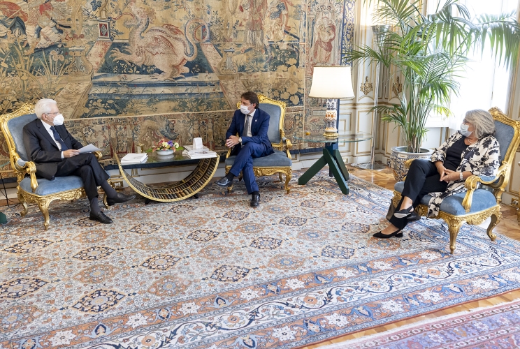 Il Presidente Sergio Mattarella nel corso dell'incontro con Pasquale Tridico e Gabriella Di Michele, rispettivamente Presidente e Direttore generale dell’INPS