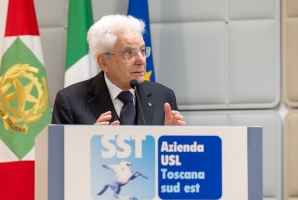  Il Presidente Sergio Mattarella rivolge il suo indirizzo di saluto in occasione della cerimonia presso il Polo Nuovo dell’Ospedale Misericordia