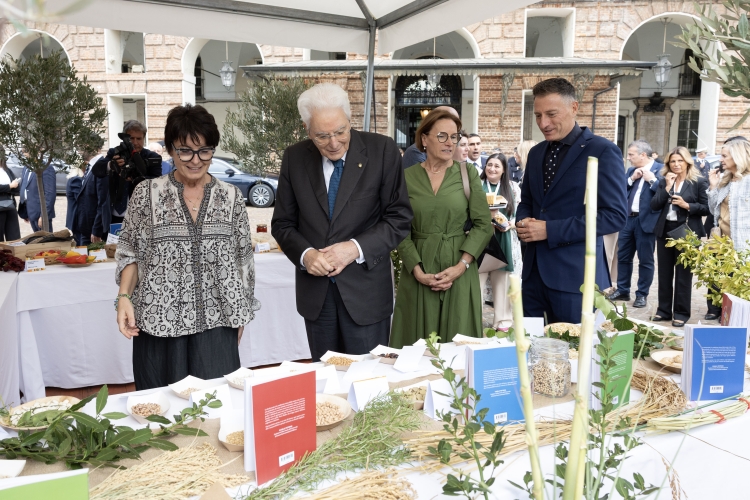 Il Presidente della Repubblica Sergio Mattarella in occasione della cerimonia “Terra Madre e Salone del gusto”