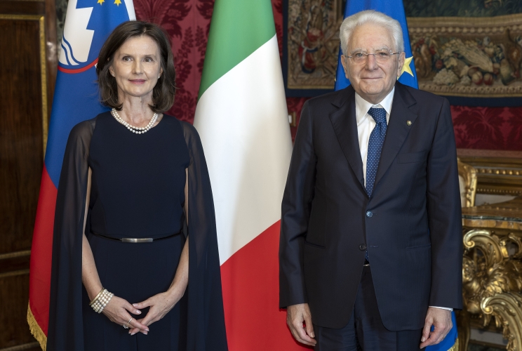 Il Presidente Sergio Mattarella con S.E. la Signora Melita Gabrič, nuovo Ambasciatore della Repubblica di Slovenia, in occasione della presentazione delle Lettere Credenziali