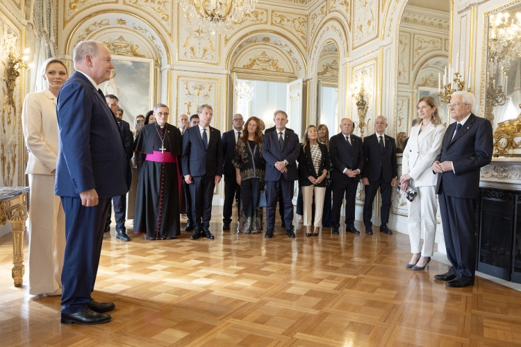 Il Presidente della Repubblica Sergio Mattarella e la Sig.ra Laura a Palazzo dei Principi, con S.A.S. il Principe, Alberto II di Monaco, e S.A.S. la Principessa, Charlène di Monaco
