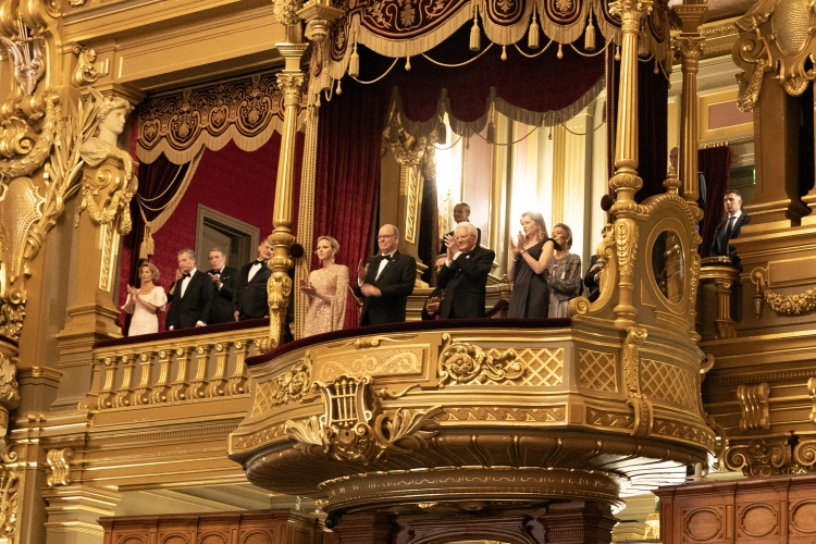 Il Presidente della Repubblica Sergio Mattarella e la Sig.ra Laura presso l'Opera Garnier, con S.A.S. il Principe, Alberto II di Monaco, e S.A.S. la Principessa, Charlène di Monaco