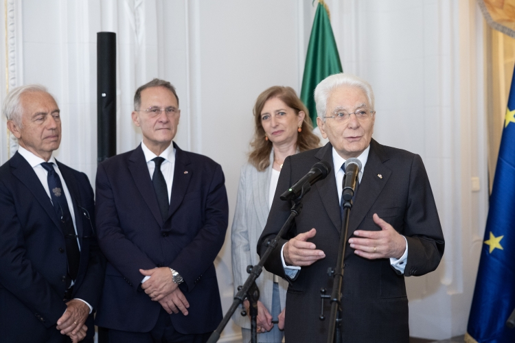 Il Presidente della Repubblica Sergio Mattarella saluta la collettività italiana nel Principato di Monaco  
