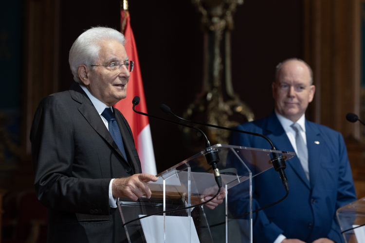 Il Presidente della Repubblica Sergio Mattarella con il Principe, Alberto II di Monaco, in occasione delle dichiarazioni alla stampa