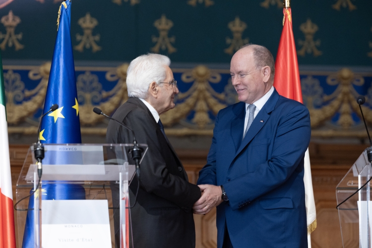 Il Presidente della Repubblica Sergio Mattarella con il Principe, Alberto II di Monaco, in occasione delle dichiarazioni alla stampa