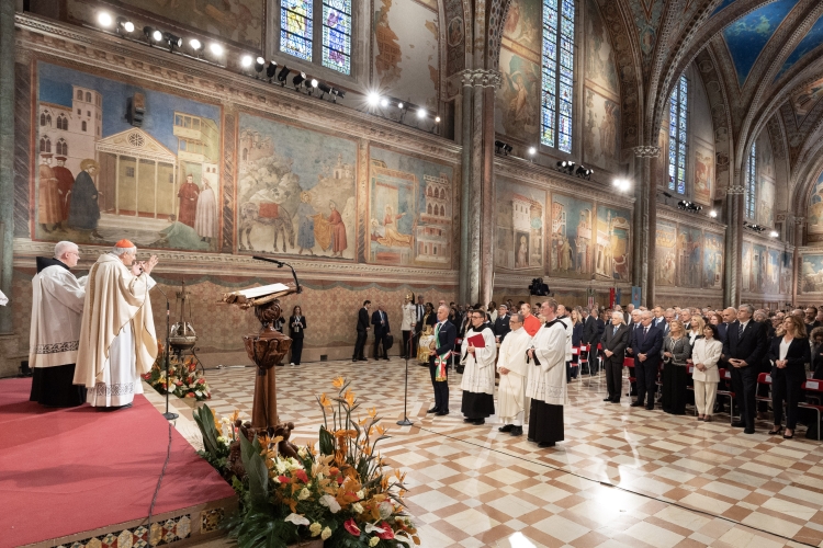 Il Presidente della Repubblica Sergio Mattarella ad Assisi in occasione della Festa nazionale di San Francesco d’Assisi, nell’ottavo centenario della morte