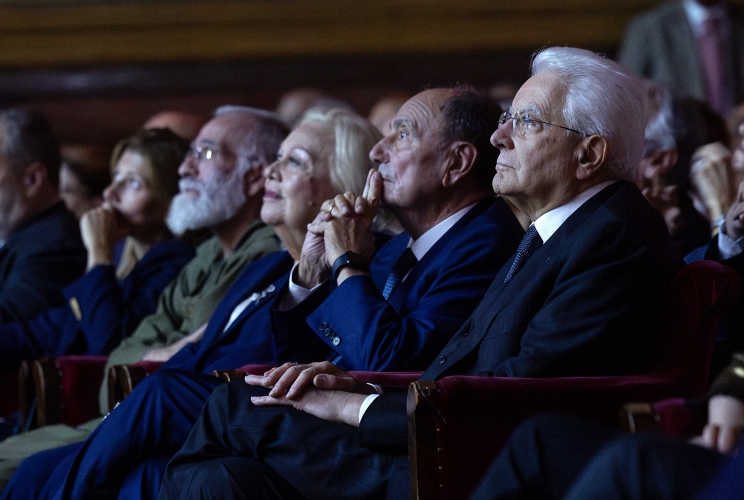 Il Presidente Sergio Mattarella nel corso della proiezione in anteprima del film “Sul Cammino di Francesco – La vita di Biagio Conte”