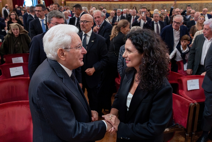 Il Presidente Sergio Mattarella con Costanza Quatriglio, Regista del film “Sul Cammino di Francesco – La vita di Biagio Conte”