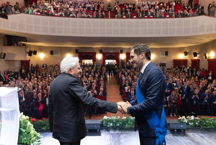 Imperia - Il Presidente Sergio Mattarella con Enzo Lattuca, Presidente dell’Unione delle Province d’Italia (UPI), in occasione della 39ª Assemblea annuale delle Province d’Italia